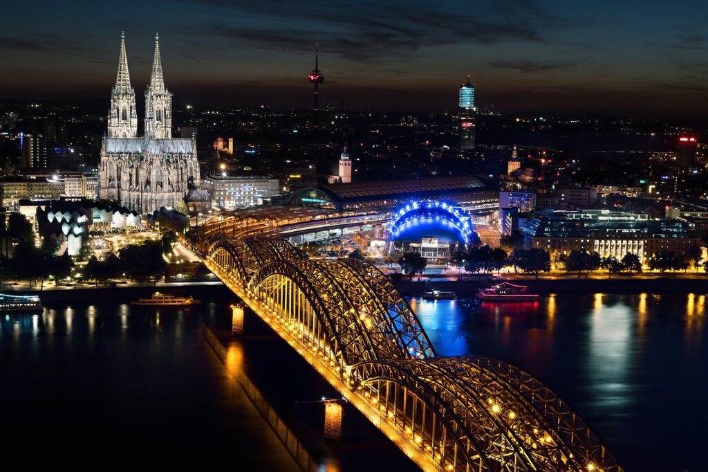 cologne cathedral 1846338 1280